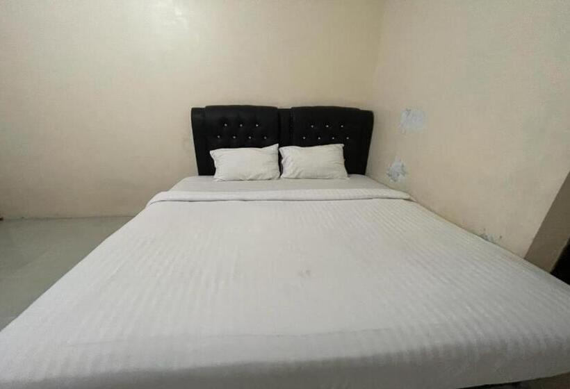 酒店 Oyo 92464 Efniati Homestay Syariah