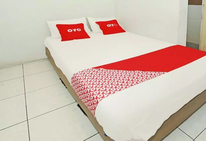 ホテル Oyo 92470  Sahabat 2