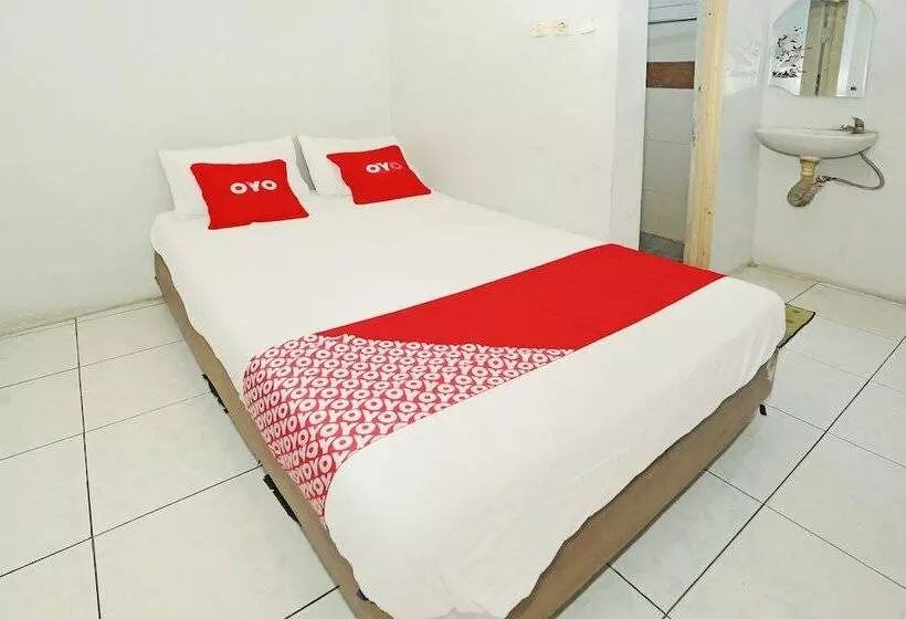 ホテル Oyo 92470  Sahabat 2