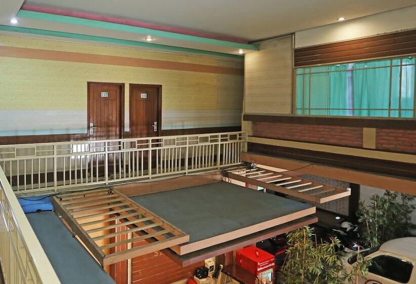 Hotel Oyo 92470  Sahabat 2