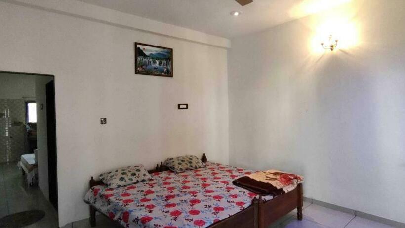 膳宿费 Oyo Home 81057 Mahakali Homestay