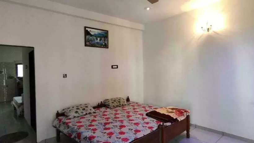 ペンション Oyo Home 81057 Mahakali Homestay