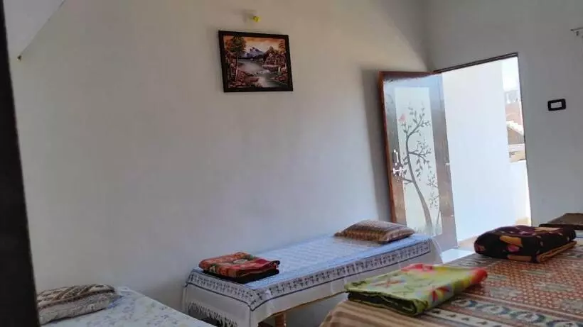 ペンション Oyo Home 81057 Mahakali Homestay