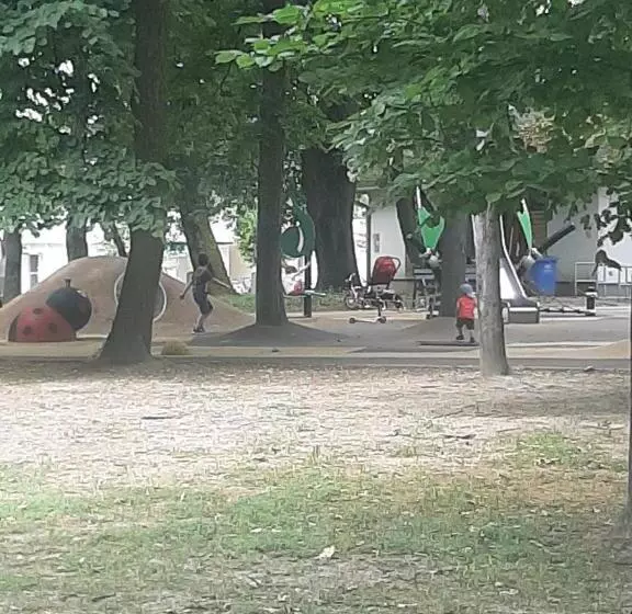 Aamiaismajoitus (B&B) Magyar Csárda és Vendégház