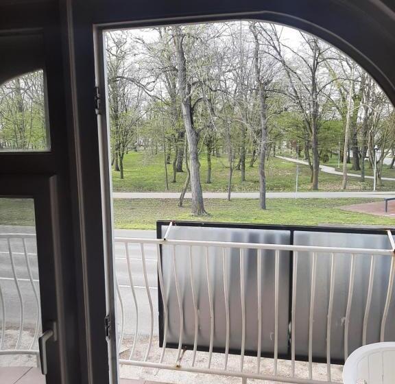 مبيت وإفطار Magyar Csárda és Vendégház