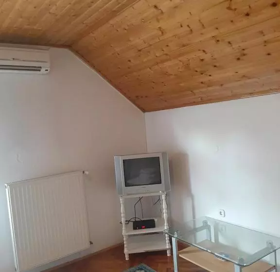 Aamiaismajoitus (B&B) Magyar Csárda és Vendégház