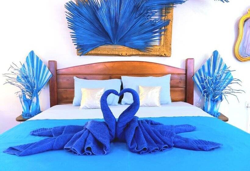 בית מלון כפרי Blue Palm Resort Ghana