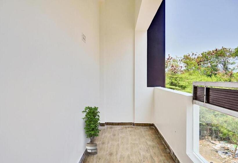 ホテル Collection O Grand Moon Light