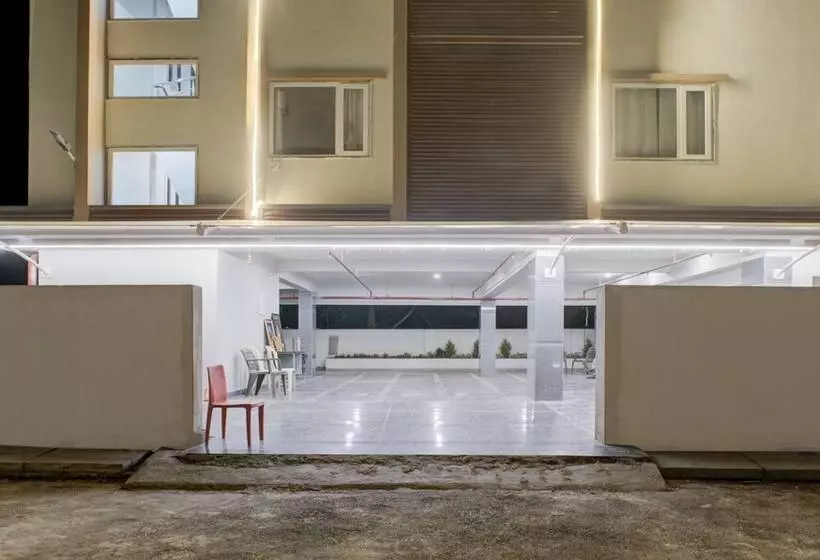 Hotelli Treebo Rushi Grand