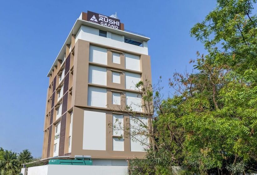 Hotel Treebo Rushi Grand