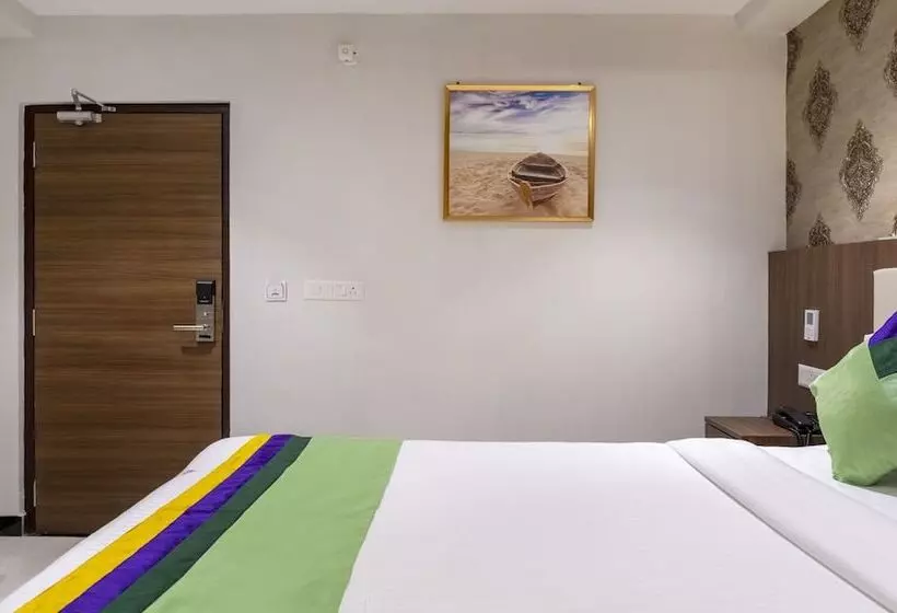 Hotelli Treebo Rushi Grand