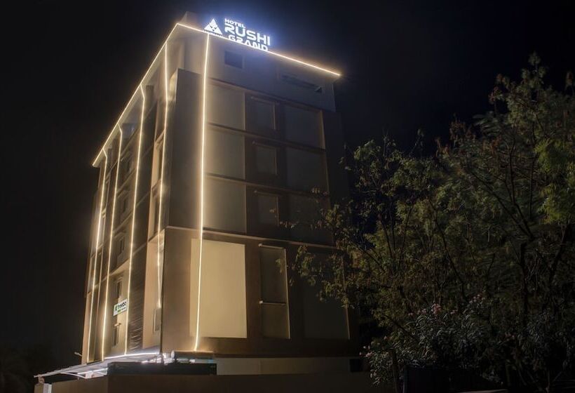 Hotel Treebo Rushi Grand