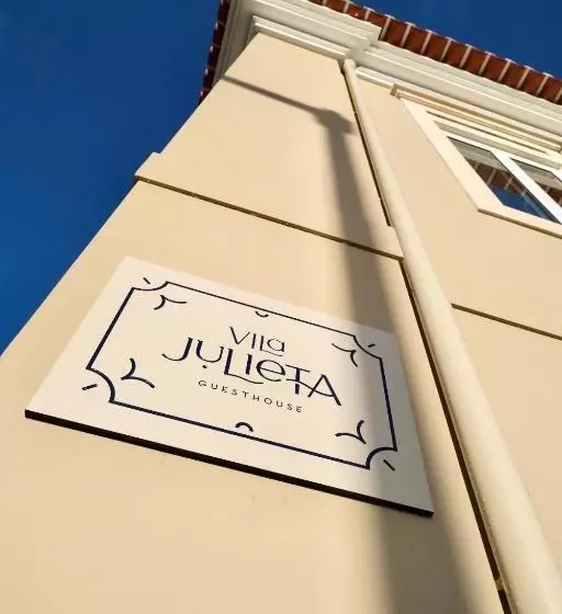 تختخواب و صبحانه Vila Julieta Guesthouse