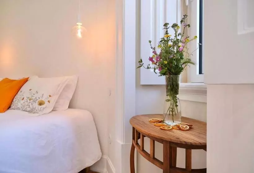 تختخواب و صبحانه Vila Julieta Guesthouse