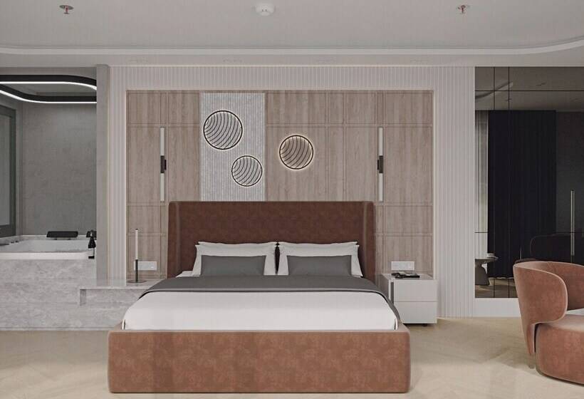 Отель Awen Lara