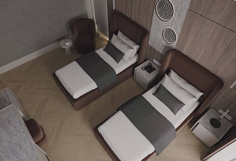 Отель Awen Lara