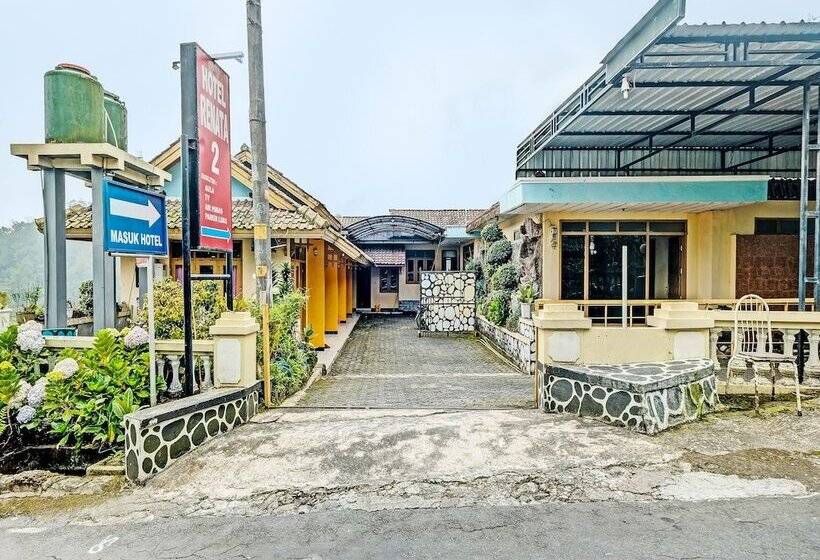 Spot On 92408 Hotel Renata 2