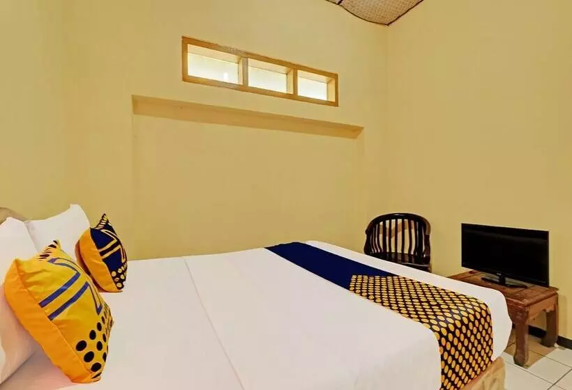 Spot On 92408 Hotel Renata 2