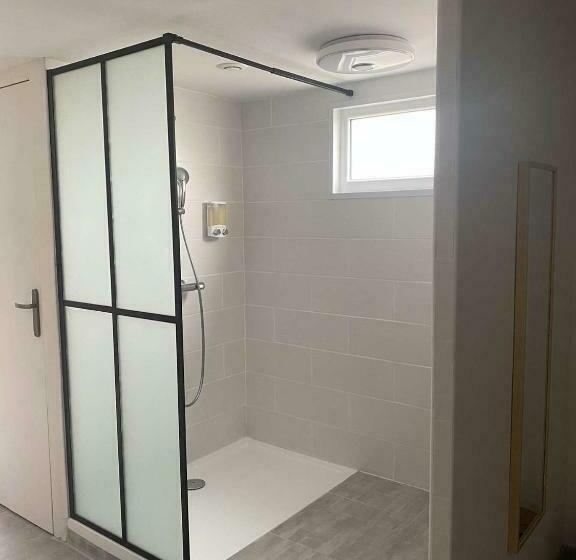 بنسيون Le Mistral Auvergnat