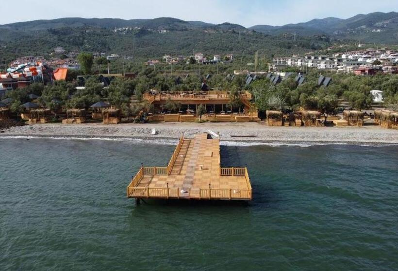 استراحتگاه Verde Blu Bungalow