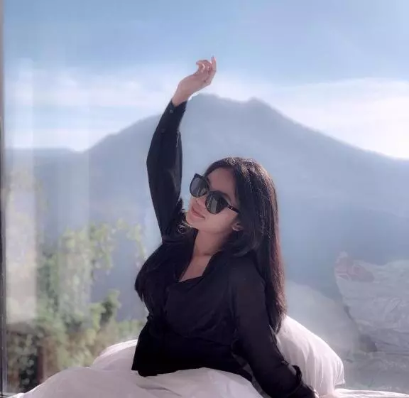 Devanora Hotel & Resto