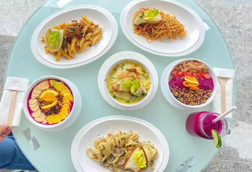 Devanora Hotel & Resto