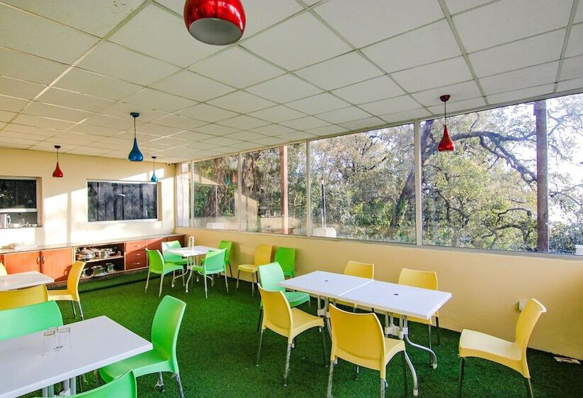 Fabhotel Kanari By Silver Oak