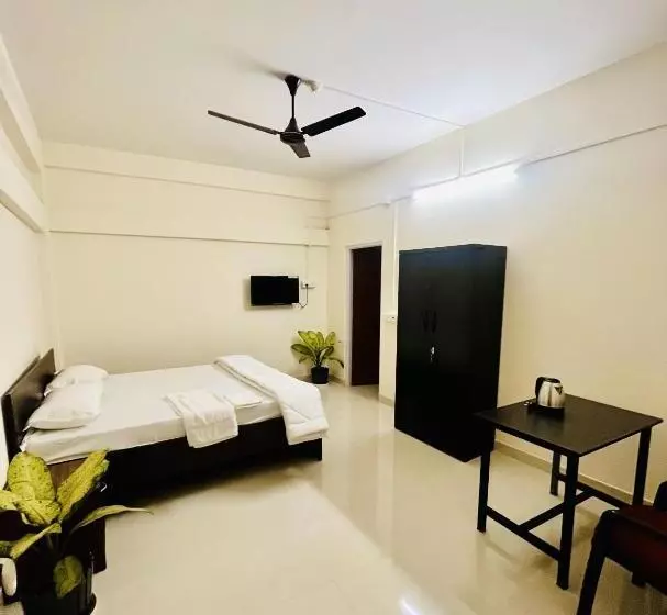 Hotelli Queen S Residency