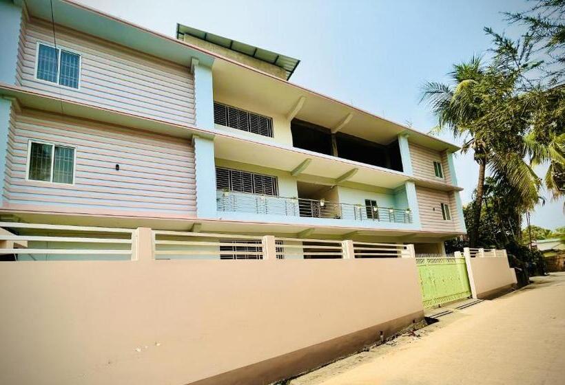 Hotel Queen S Residency