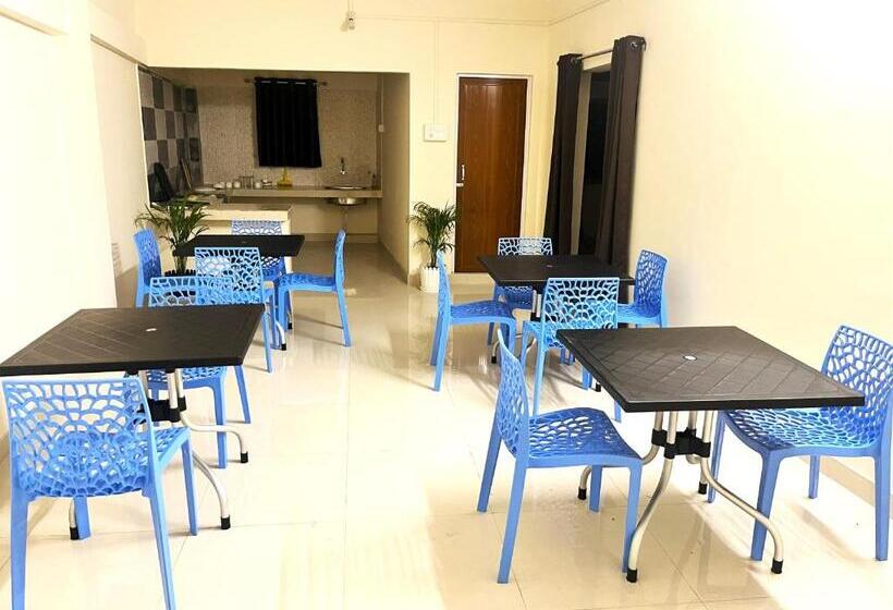 Hotel Queen S Residency