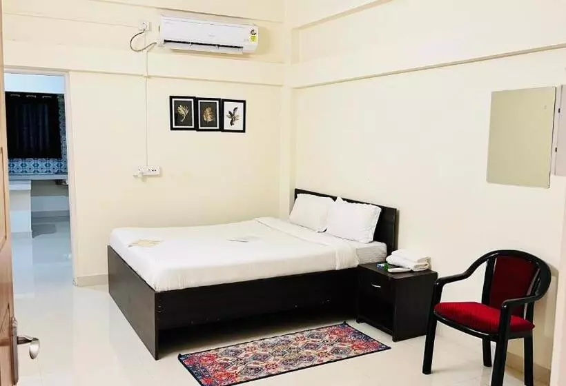 Hotelli Queen S Residency