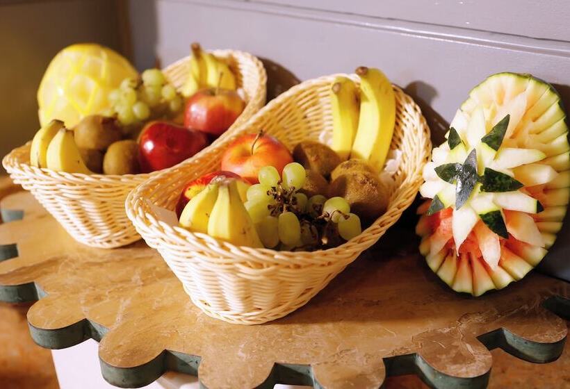 ホテル Dolphin Grand