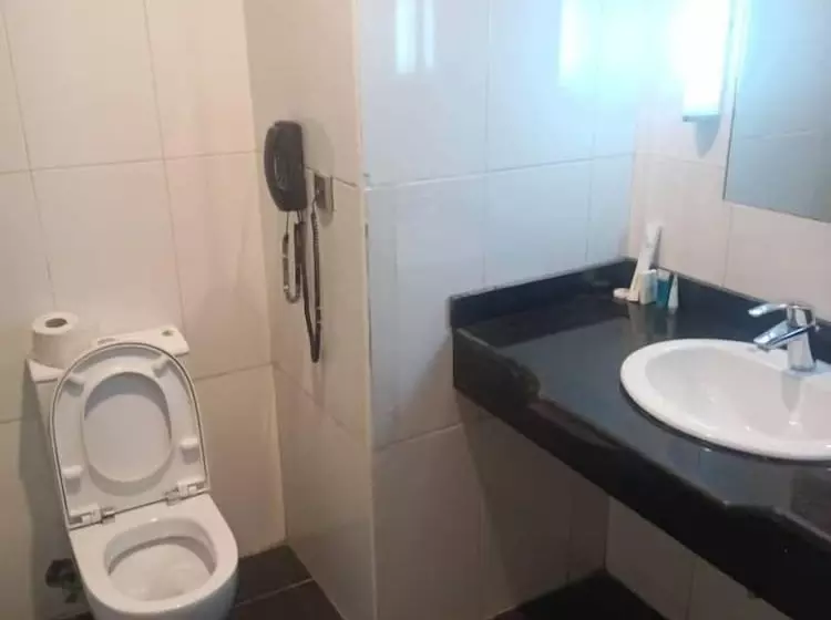 هتل Golden Tulip Essentials Owerri
