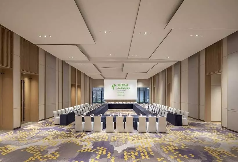 ホテル Holiday Inn Deqing Xinshi Ancient Town By Ihg