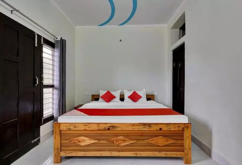 Hotelli Oyo Flagship 81044 Mid Mountain