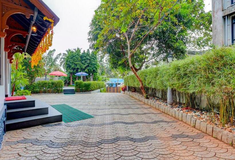 فندق O Poptavern Heritage