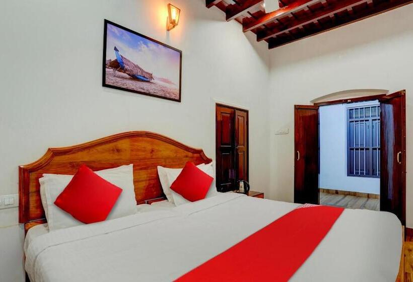 فندق O Poptavern Heritage