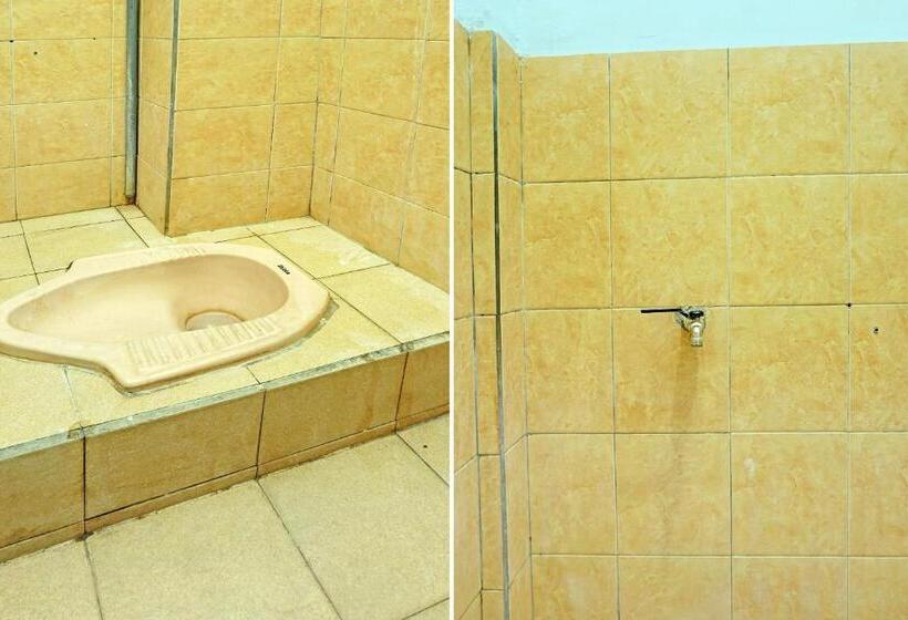 Szálloda Spot On 92400 Dhaha Penginapan House Syariah