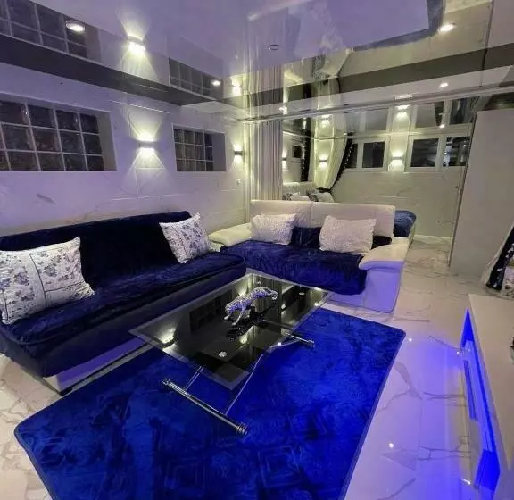 ペンション Chambre De Luxe Familiale 95 Bleu