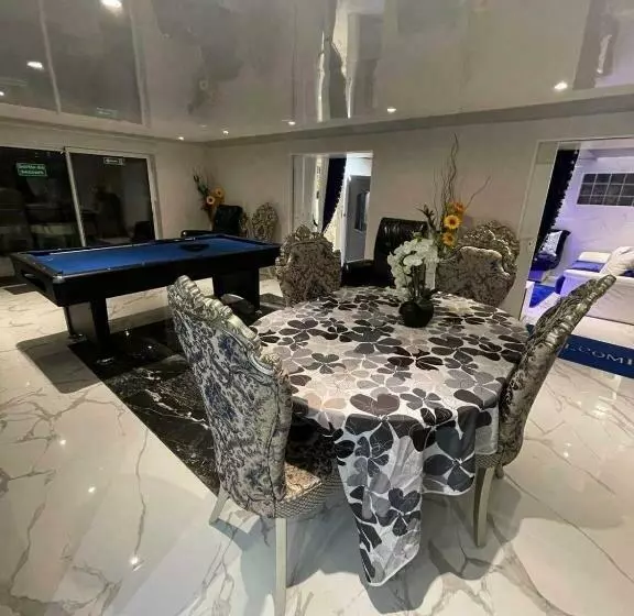 ペンション Chambre De Luxe Familiale 95 Bleu