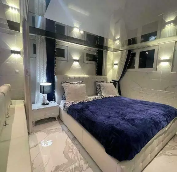 ペンション Chambre De Luxe Familiale 95 Bleu