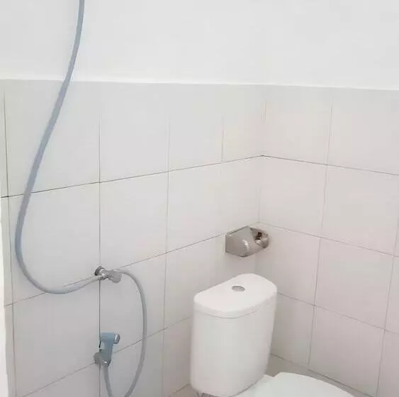 Retkeilymaja The Village Rua Beach Homestay