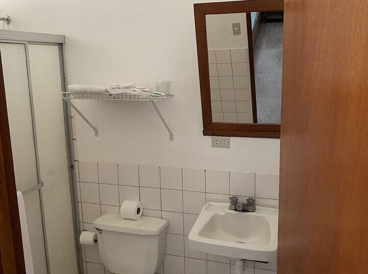 هتل Del Aserradero