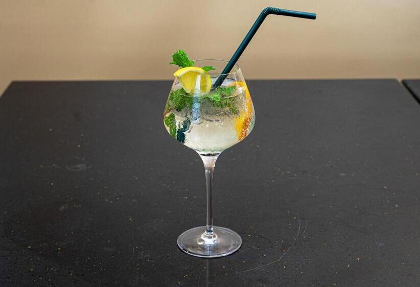 בית מלון כפרי Old Durbar Skybar &