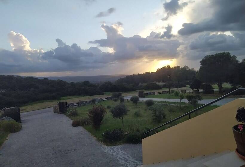 Majatalo Room In B&b   Note Di Stelleresort In Marrubiu