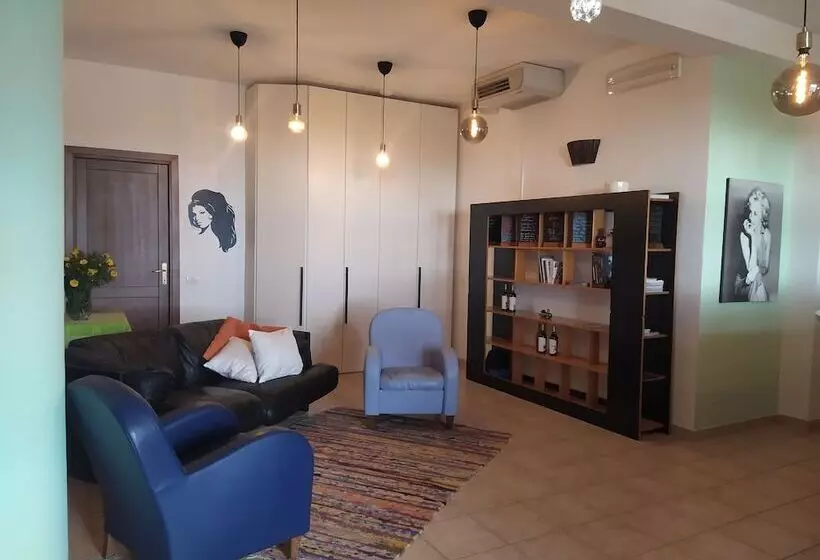 ペンション Room In B&b   Note Di Stelleresort In Marrubiu