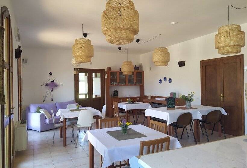 Majatalo Room In B&b   Note Di Stelleresort In Marrubiu