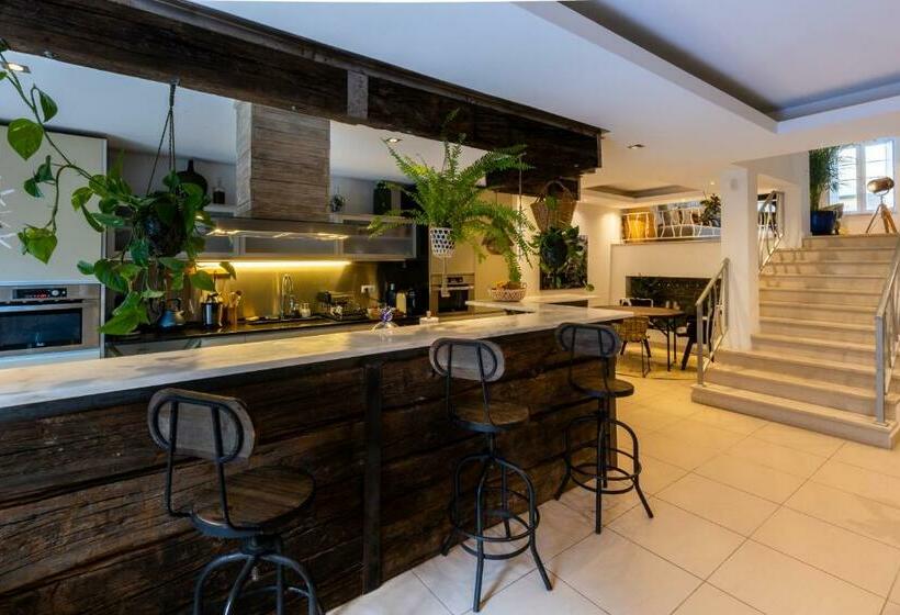 住宿加早餐  Fab S House