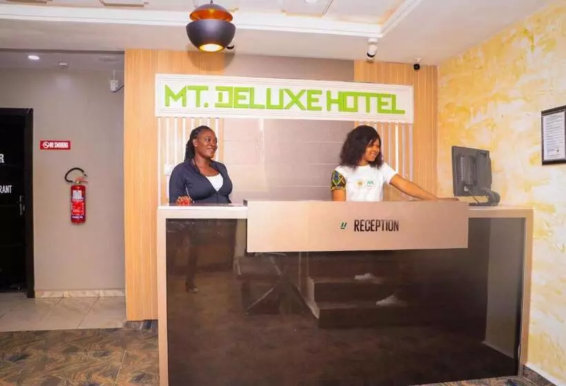 هتل Mt Deluxe