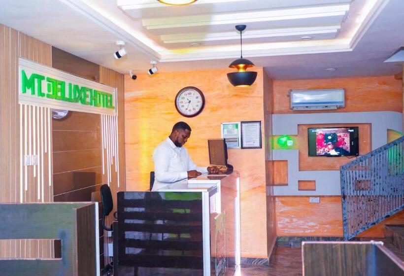Hotel Mt Deluxe